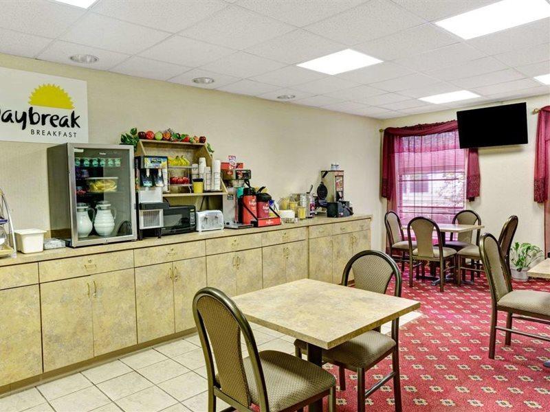Hotel Days & By Wyndham Sw Louisville